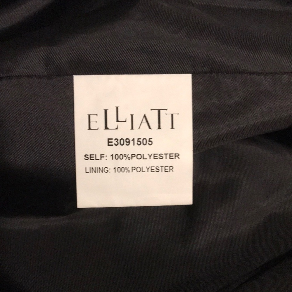 NWOT- Elliatt Black & White Striped Long Vest with Sash Belt - Picture 13 of 15